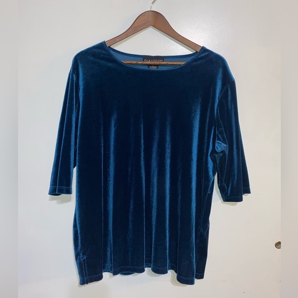 Dialogue Tops - Dialogue 3/4 sleeve velvet tunic - size XL